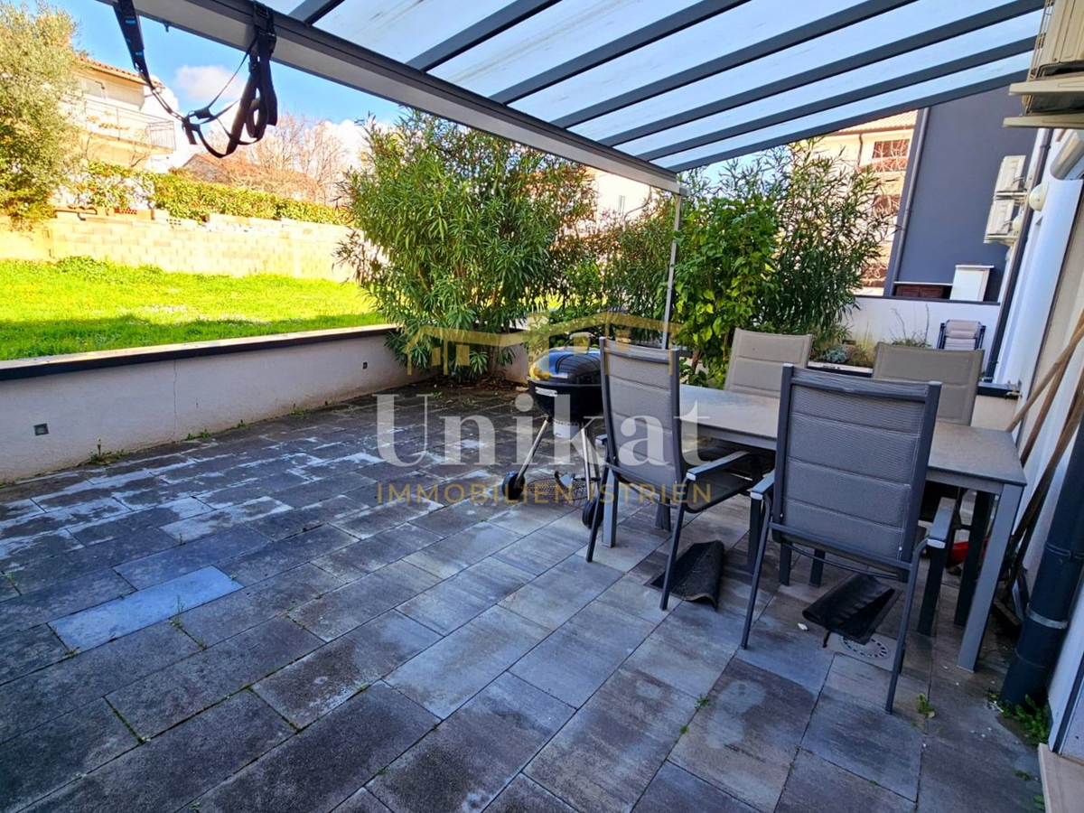 Appartamento con piscina privata - 2 camere da letto